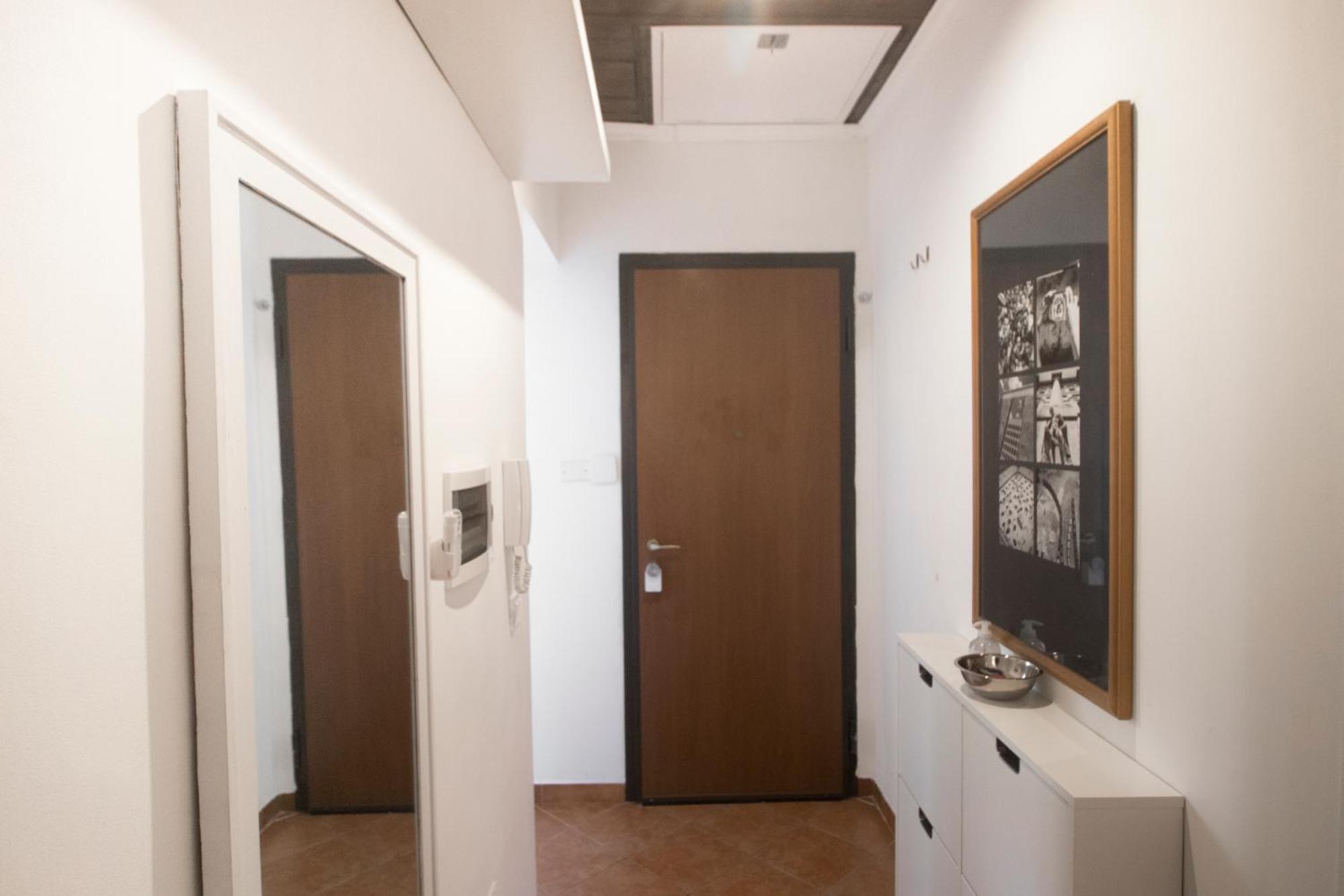 Casa Q163A Tuscolana Next To Metro Apartment Roma Ngoại thất bức ảnh